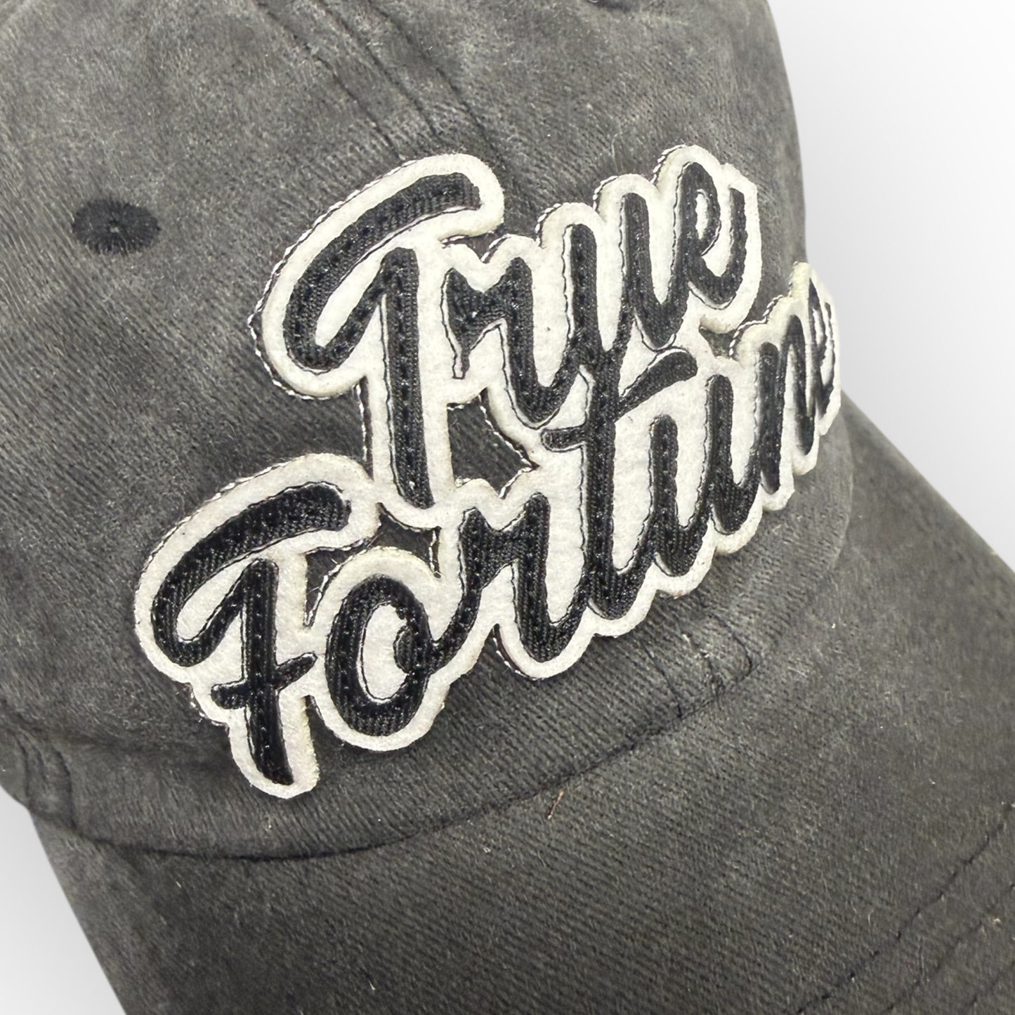 Stitch logo cap - washed grey/wht/blk